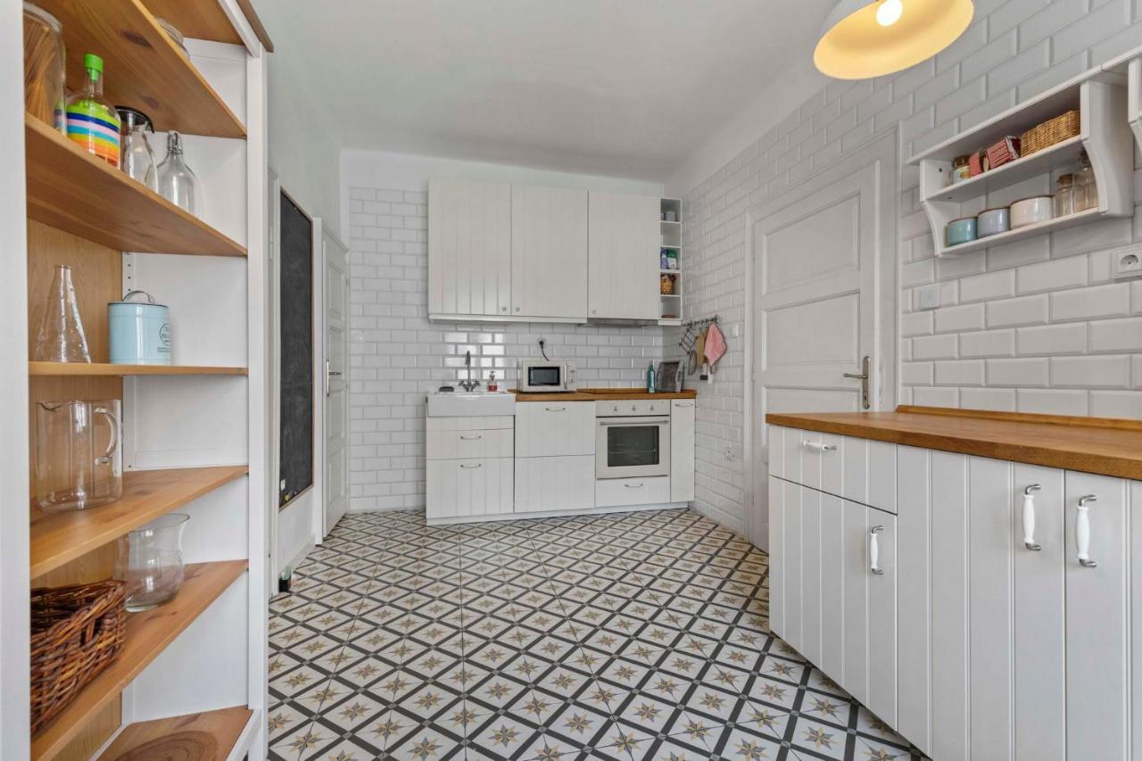 AH Legionárska Apartamento Bratislava Exterior foto